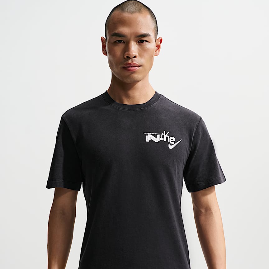 干支をあしらった、着心地抜群のTシャツシリーズ！「Nike ブラック マンバ コービー Tシャツ ナイキ Kobe of Year ウェア